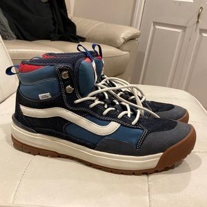 Vans Ultrarange Boots - Size Men’s 10.5